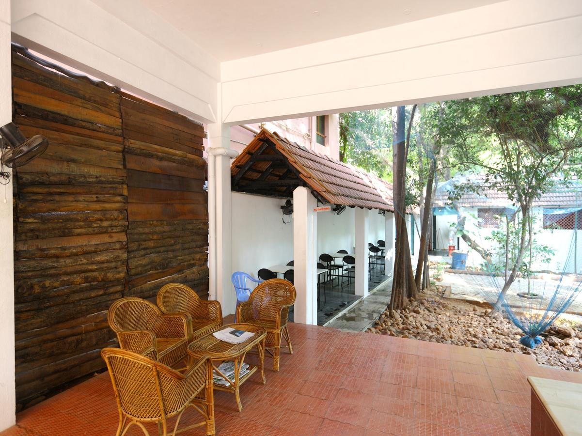 Bed and Breakfast Oyo 7355 Covinille à Madurai Extérieur photo